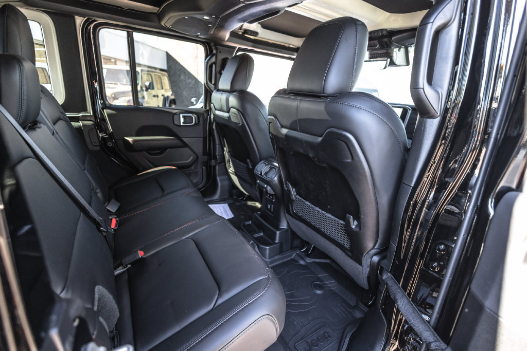 Used 2026 Jeep Wrangler Unlimited Rubicon 392 w/ Quick Order Package 27X Moab AWD/4WD image 24