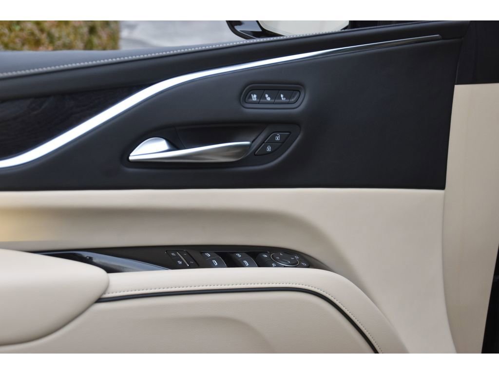 Certified 2023 Cadillac Escalade ESV Premium Luxury image 25