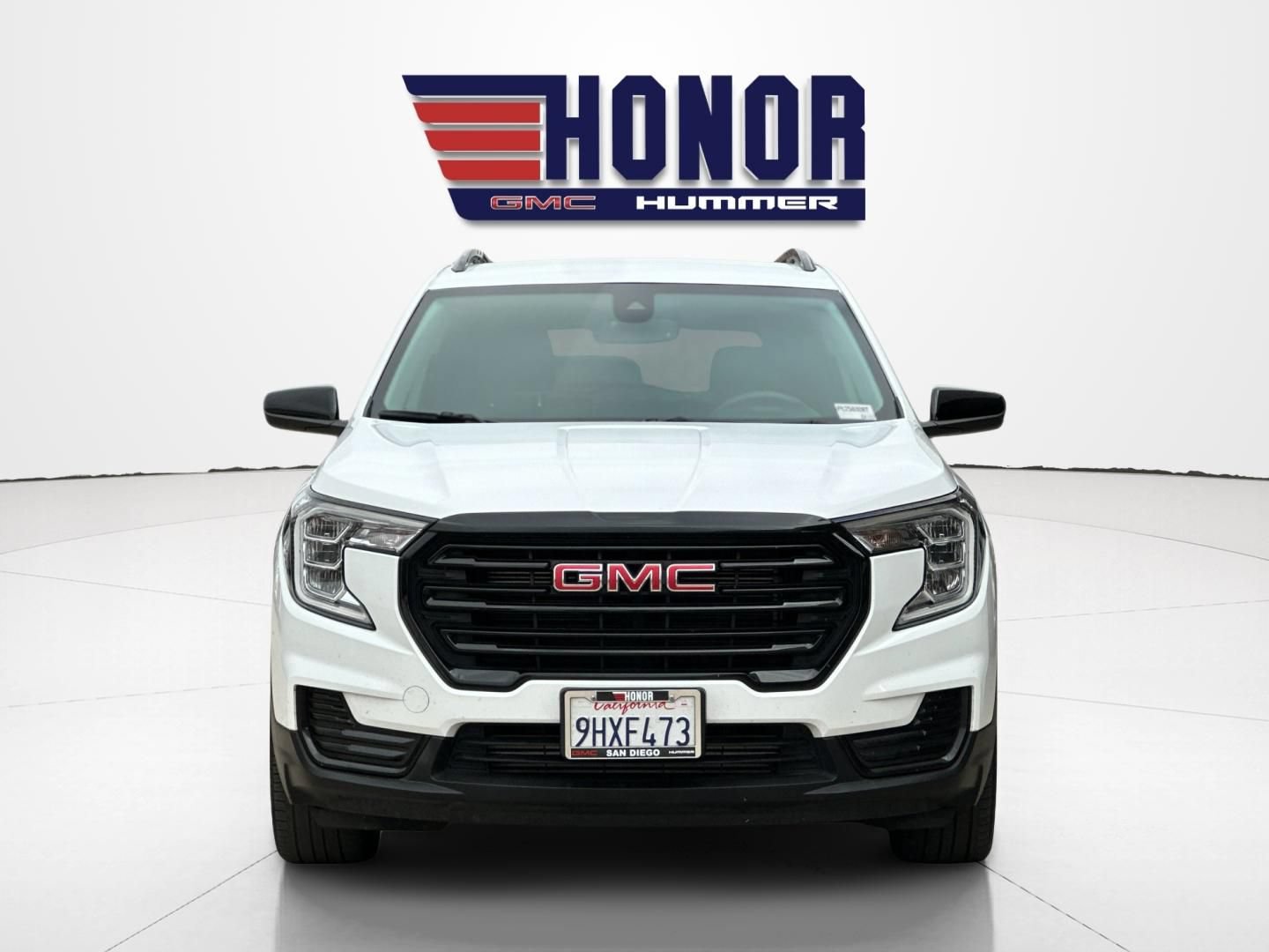 Used 2023 GMC Terrain SLE w/ Driver Convenience Package FWD image 9