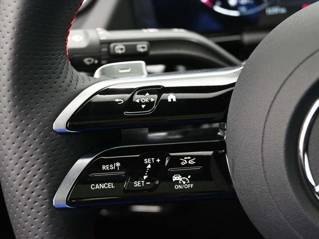 New 2025 Mercedes-Benz GLA 250 4MATIC image 12