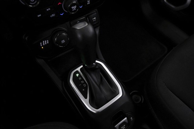 Used 2019 Jeep Renegade Latitude w/ Popular Equipment Group image 22