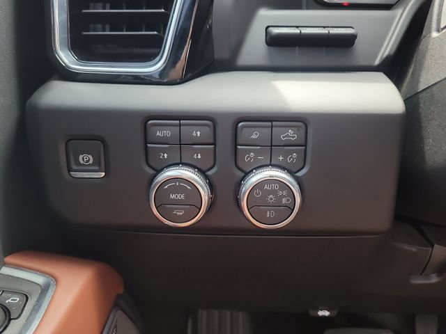 Used 2026 GMC Sierra 3500 Denali Ultimate AWD/4WD image 32