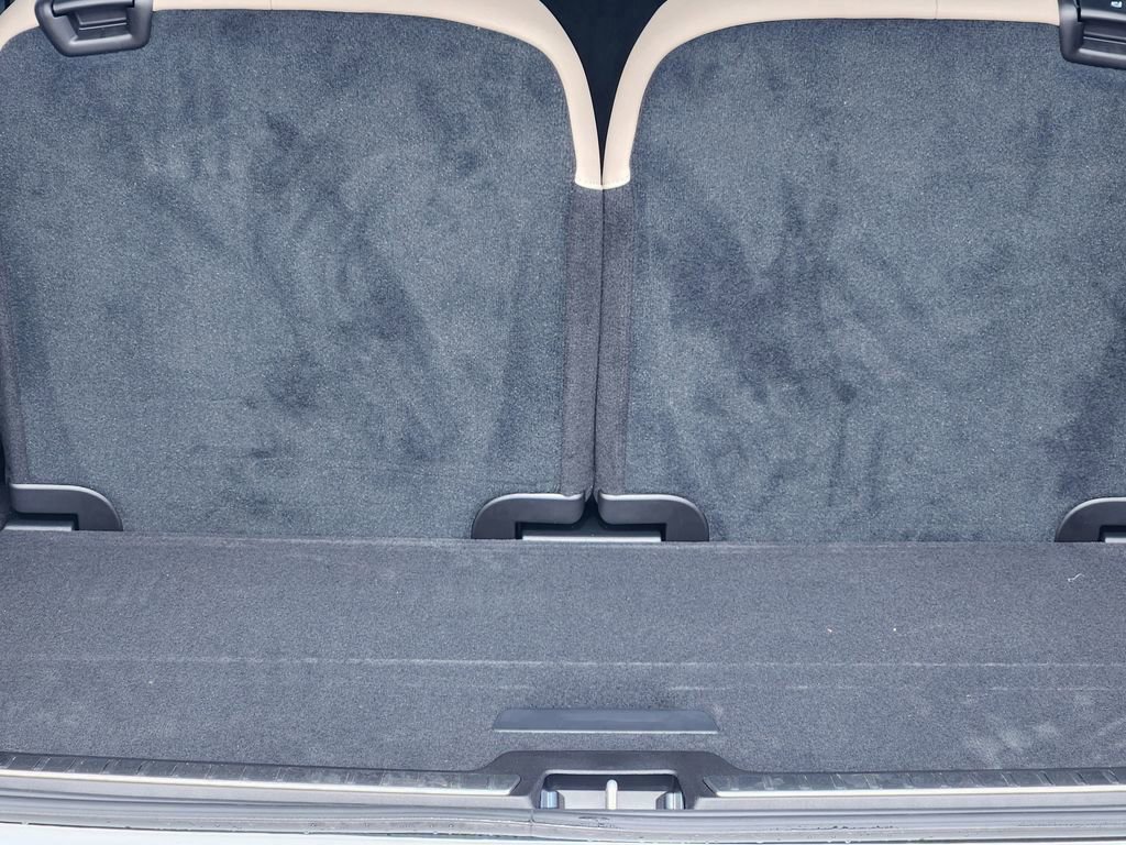 New 2026 Volvo XC90 B6 Plus w/ Protection Package Premier image 24