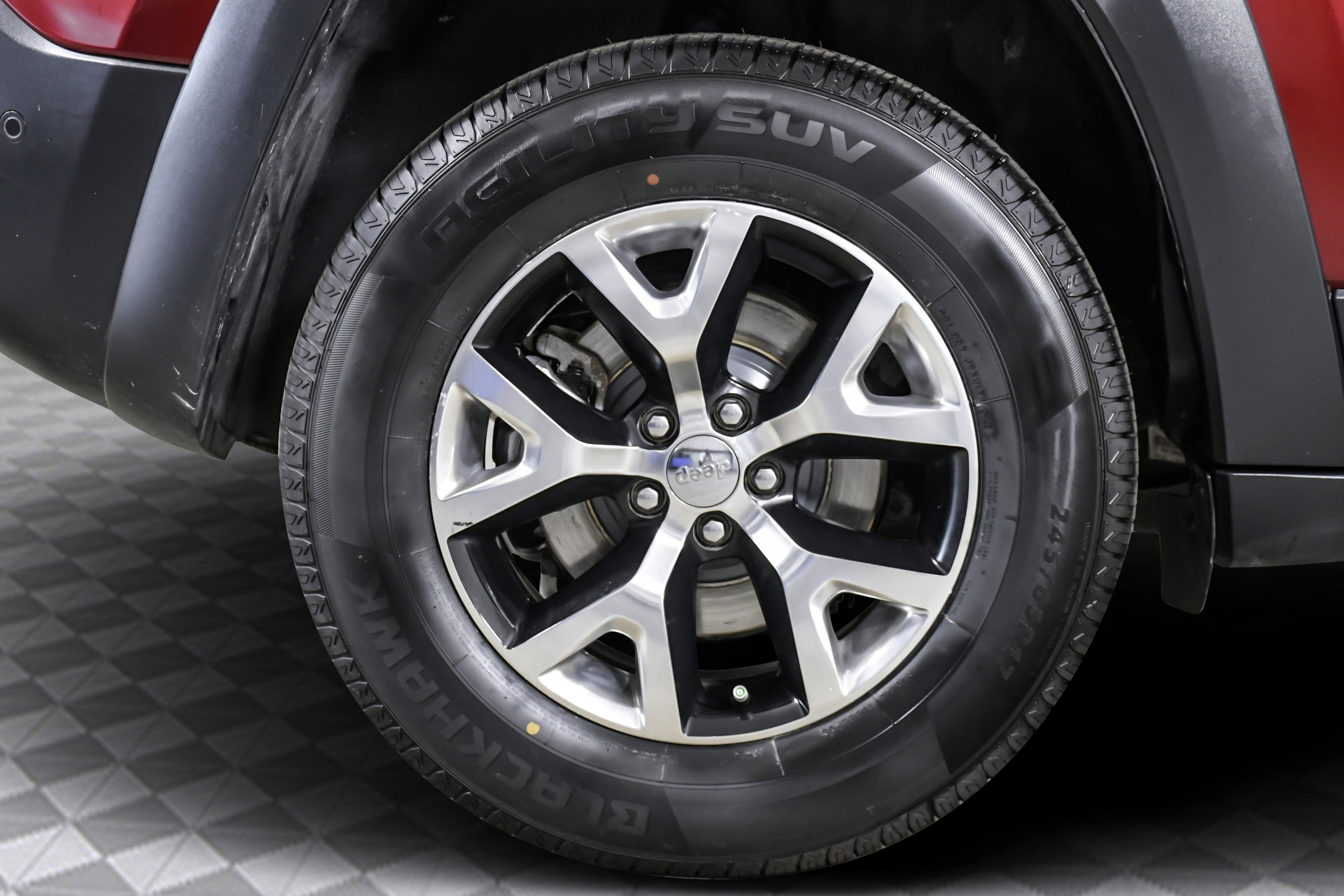 Used 2016 Jeep Cherokee Trailhawk w/ Comfort/Convenience Group image 31