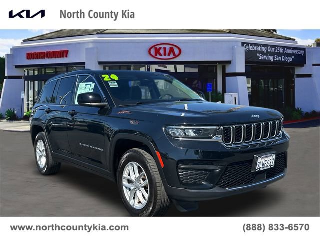Used 2024 Jeep Grand Cherokee Laredo X w/ Trailer Tow Package image 1