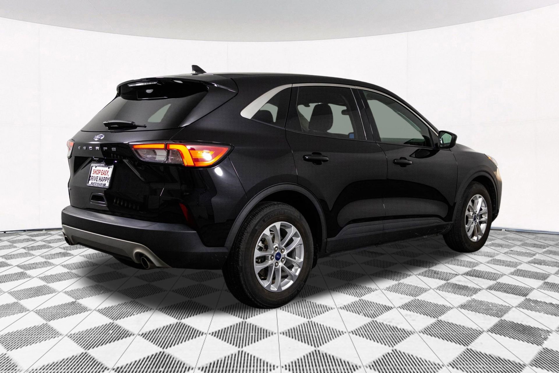 Used 2021 Ford Escape SE w/ Convenience Package image 17