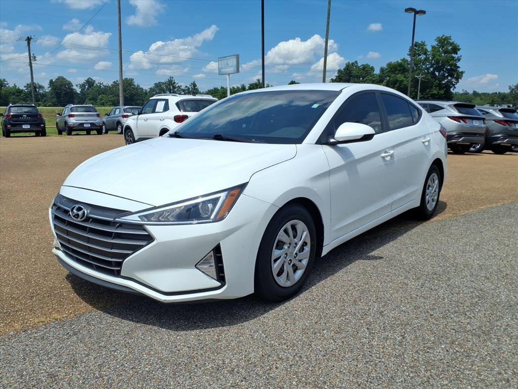 Used 2020 Hyundai Elantra SE w/ Cargo Package (C1) FWD image 1