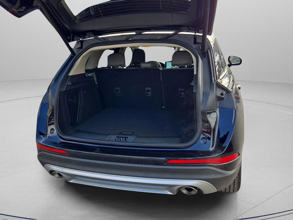 Used 2025 Lincoln Corsair FWD w/ Equipment Group 101A image 25