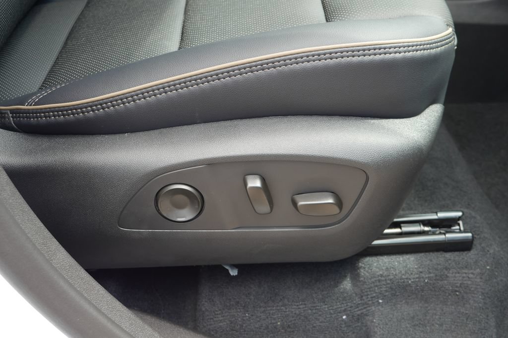 New 2026 Chevrolet Traverse High Country w/ LPO, Floor Liner Package AWD/4WD image 14