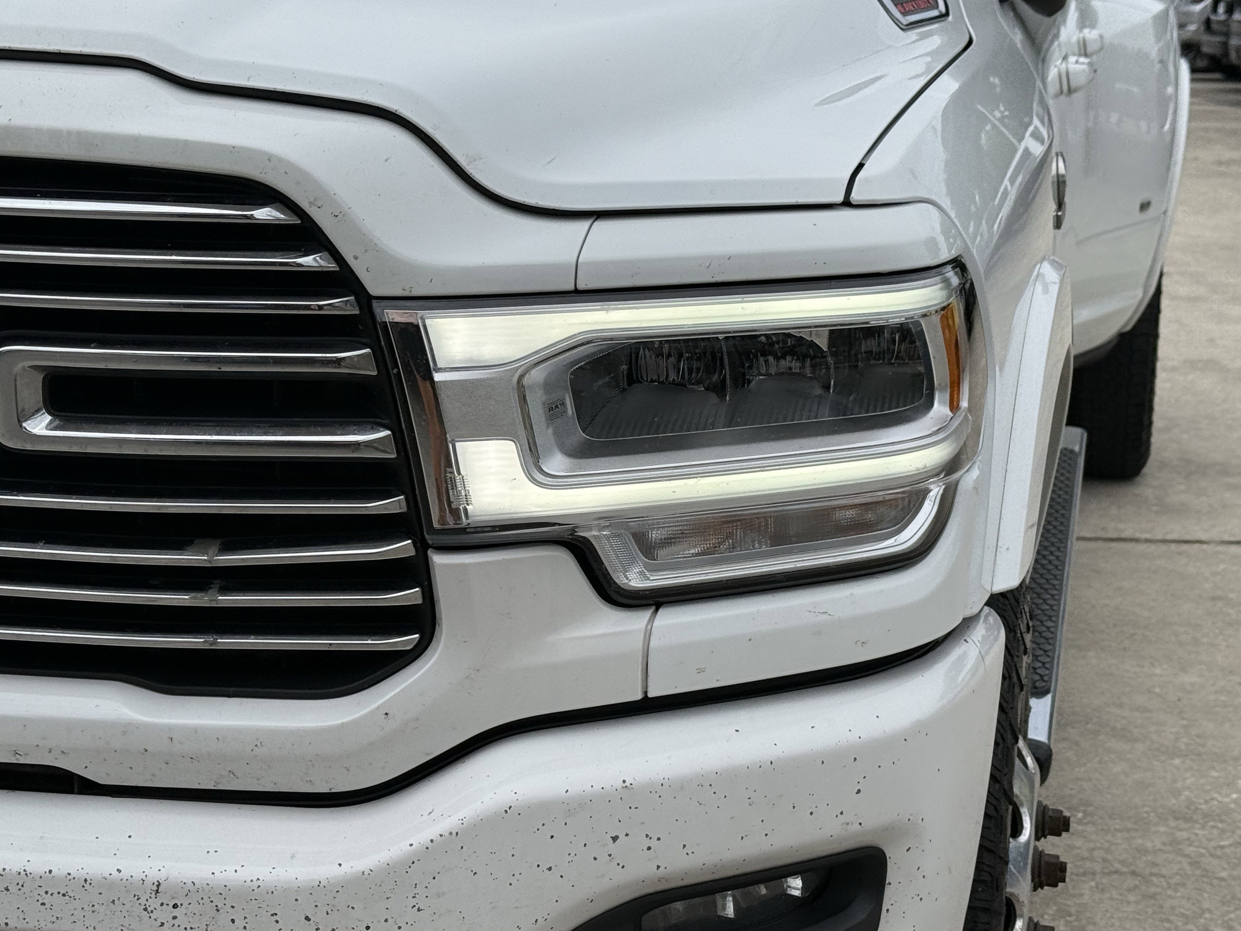 Used 2019 RAM 3500 Laramie AWD/4WD image 11