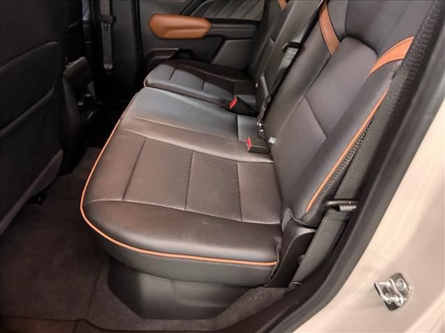 Used 2026 GMC Canyon AT4 w/ Technology Plus Package AWD/4WD image 16