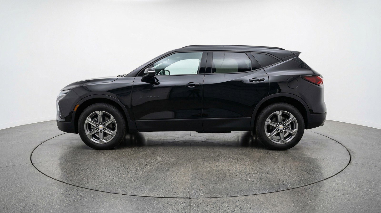 Used 2025 Chevrolet Blazer LT image 5