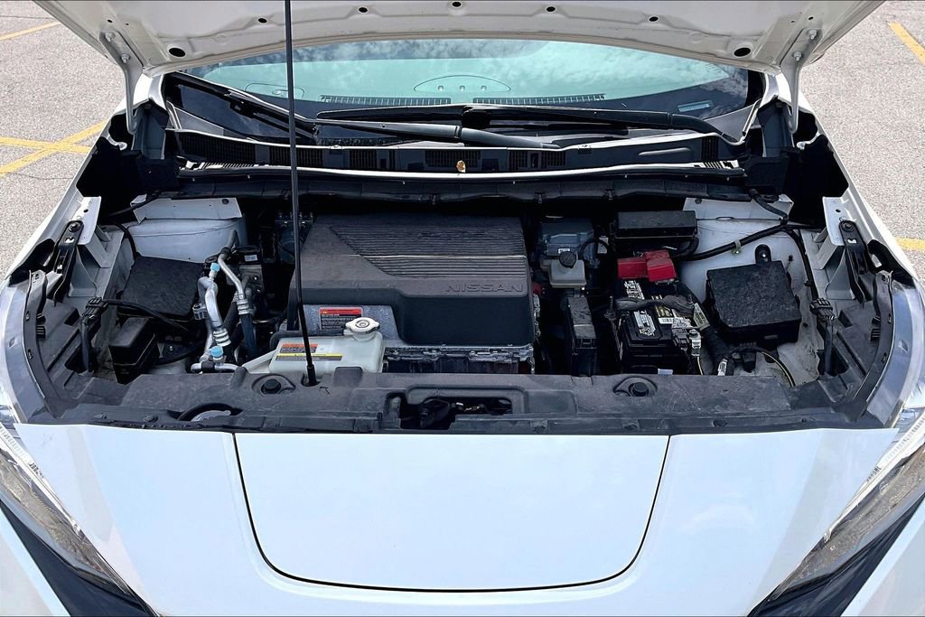 Used 2019 Nissan Leaf SV w/ SV Technology Package FWD image 10