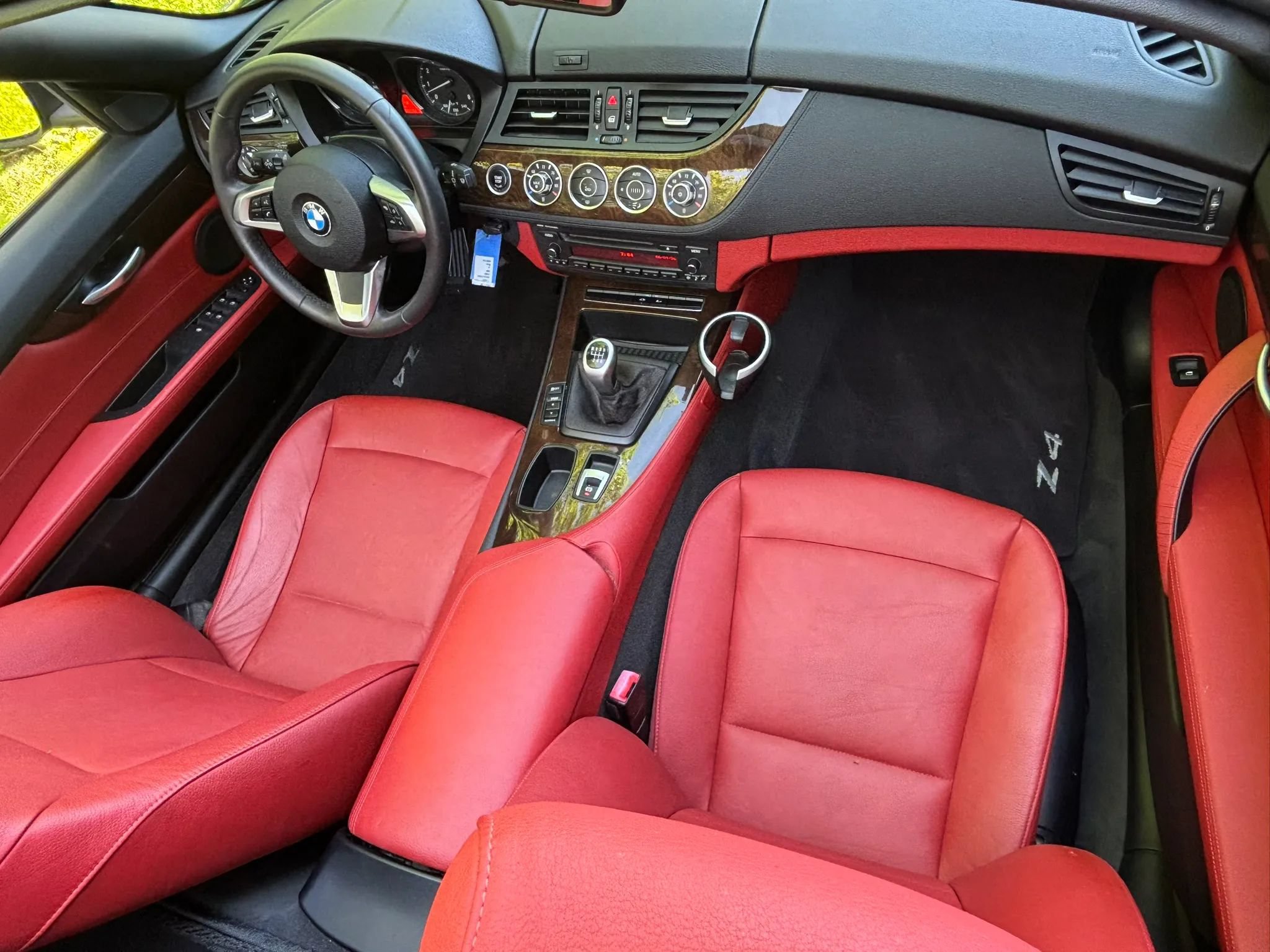 Used 2009 BMW Z4 sDrive30i RWD image 27