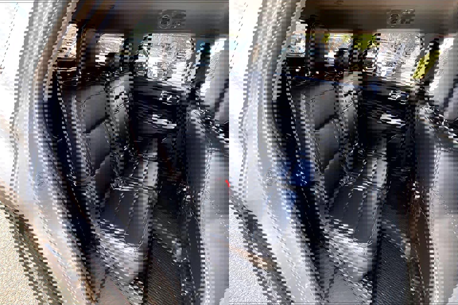 Used 2022 Ford Explorer XLT w/ Equipment Group 202A image 20