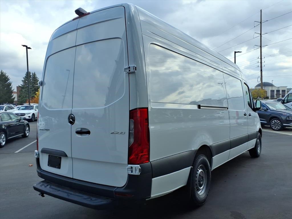 New 2026 Mercedes-Benz Sprinter 2500 image 6