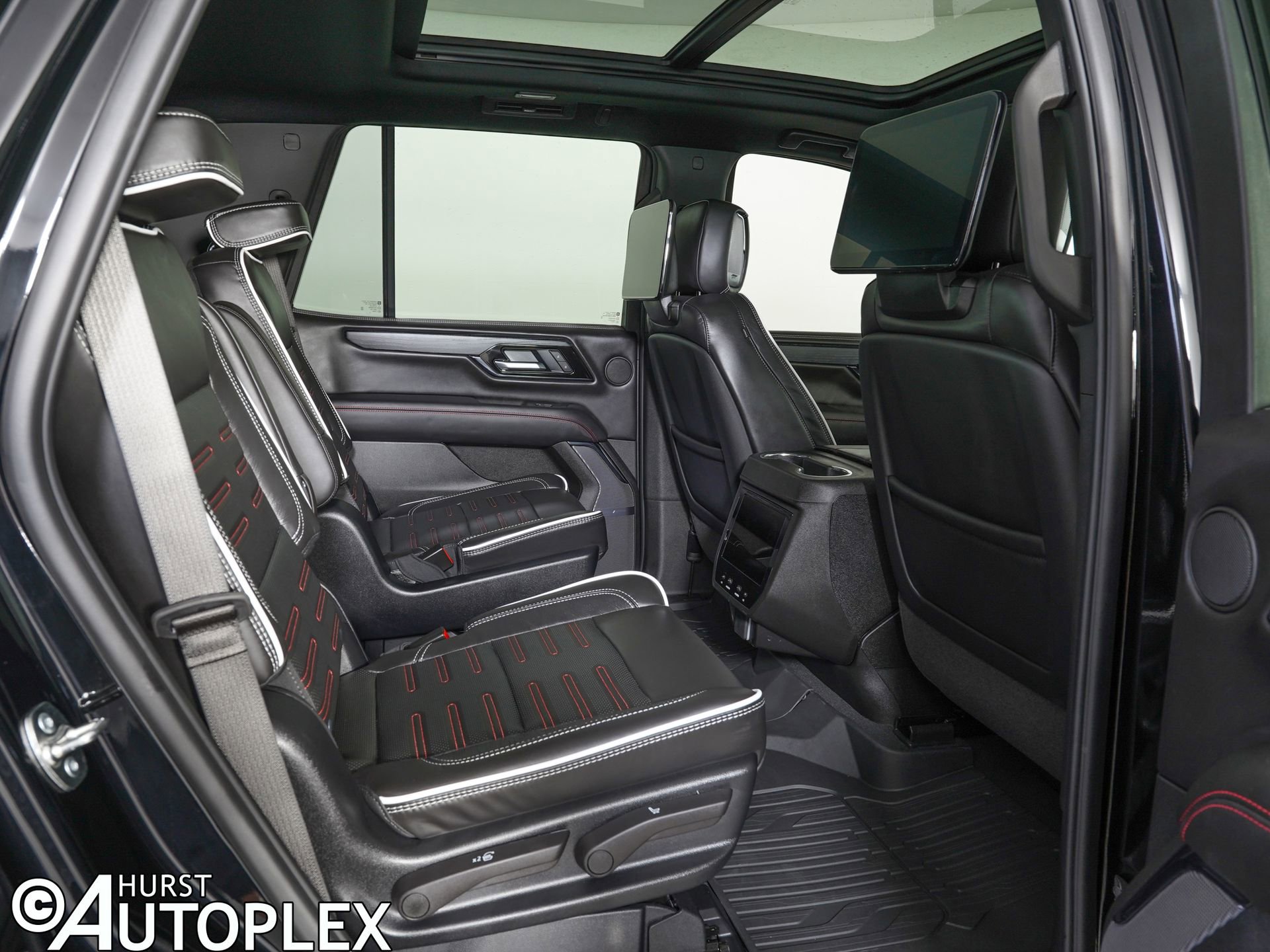 Used 2026 GMC Yukon AT4 Ultimate w/ LPO, Floor Liner Package image 11