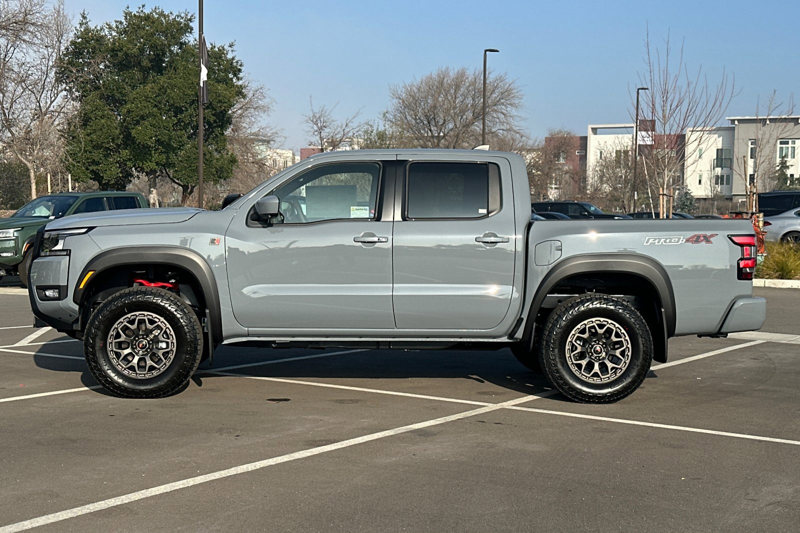 New 2026 Nissan Frontier PRO-4X w/ Pro-4x Convenience Package image 7