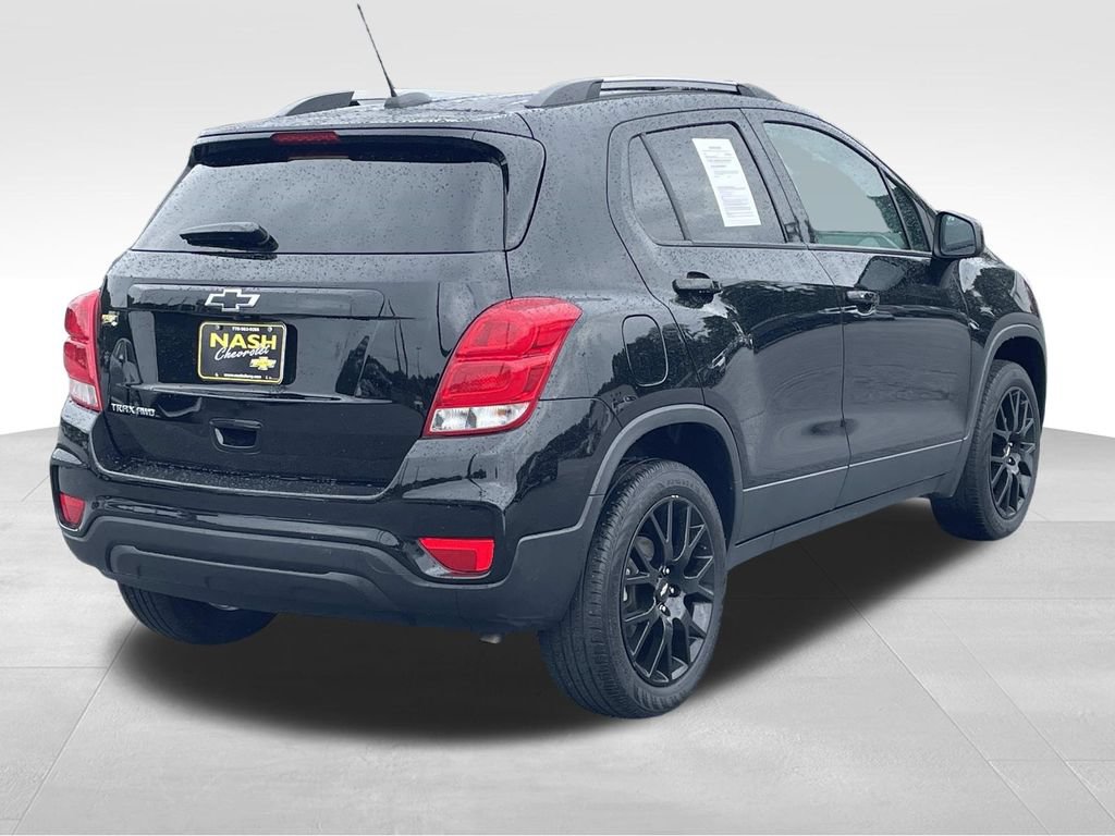 Used 2022 Chevrolet Trax LT w/ Midnight Edition AWD/4WD video 3