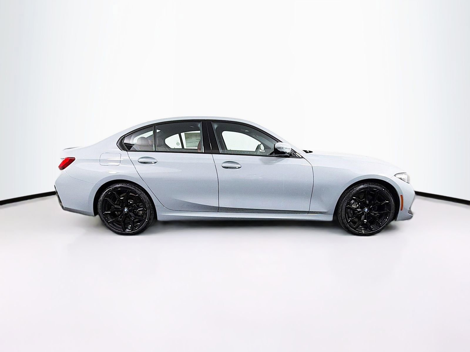 New 2026 BMW 330i xDrive Sedan w/ M Sport Package AWD/4WD image 8