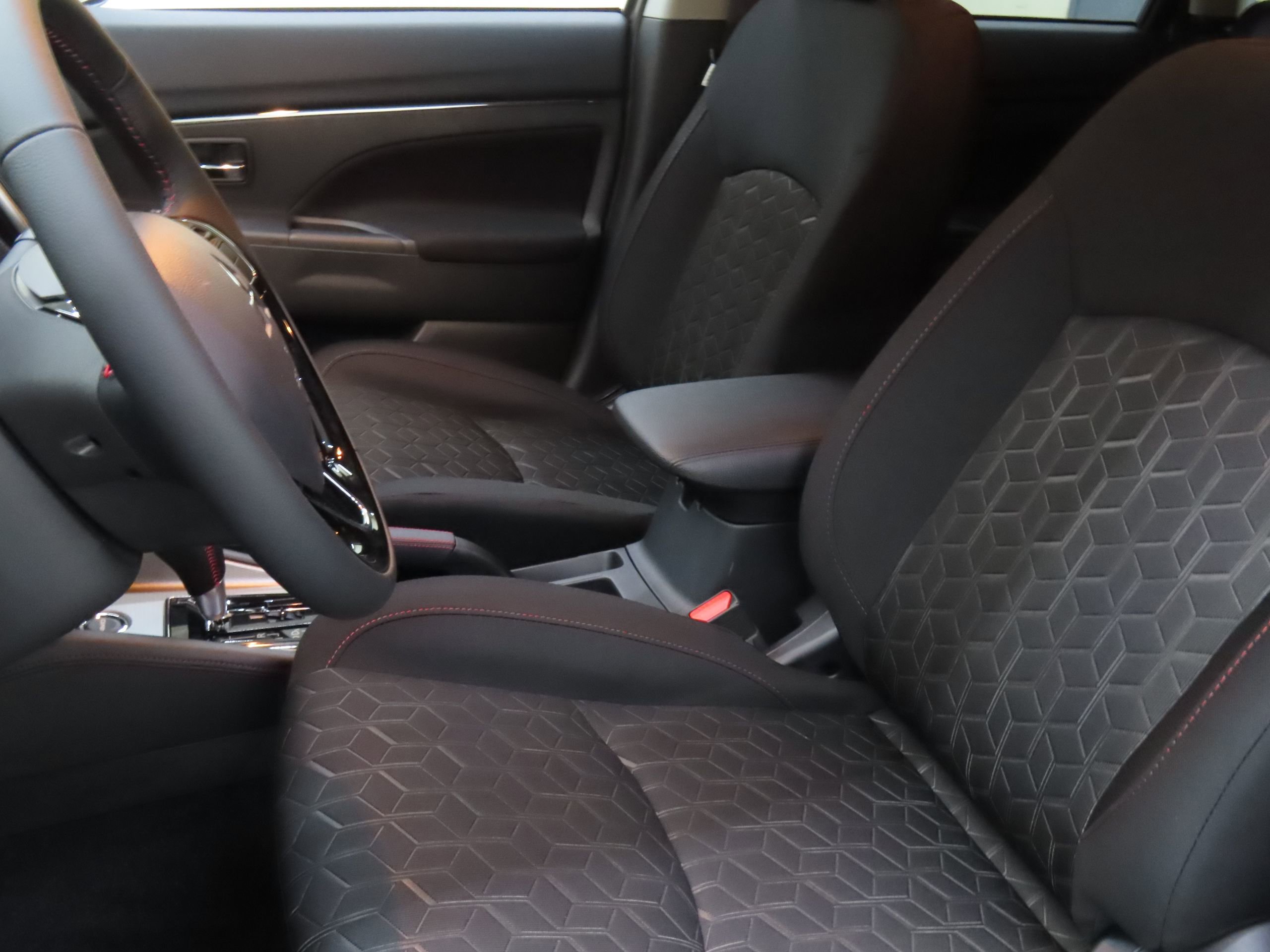 New 2025 Mitsubishi Outlander Sport LE image 10