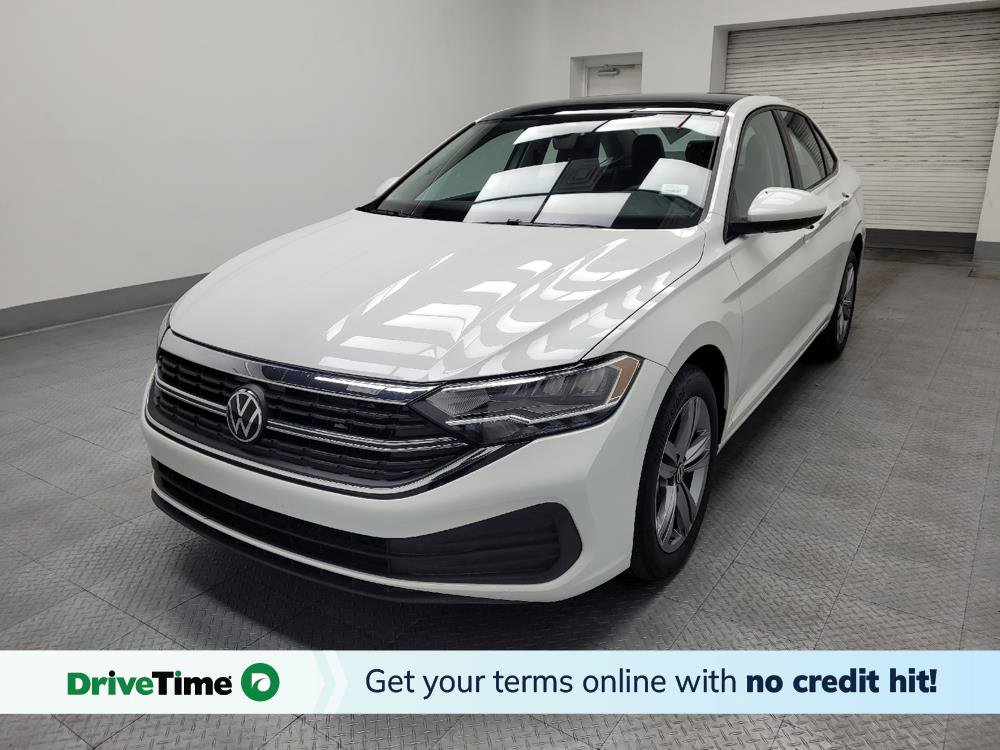 Used 2024 Volkswagen Jetta SE w/ Panoramic Sunroof Package image 1