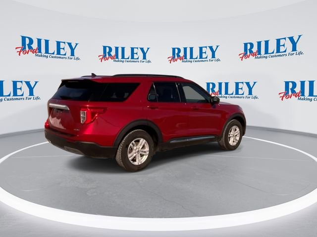 Certified 2021 Ford Explorer XLT w/ Equipment Group 202A image 9
