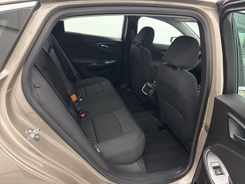 Used 2023 Chevrolet Malibu LT image 34