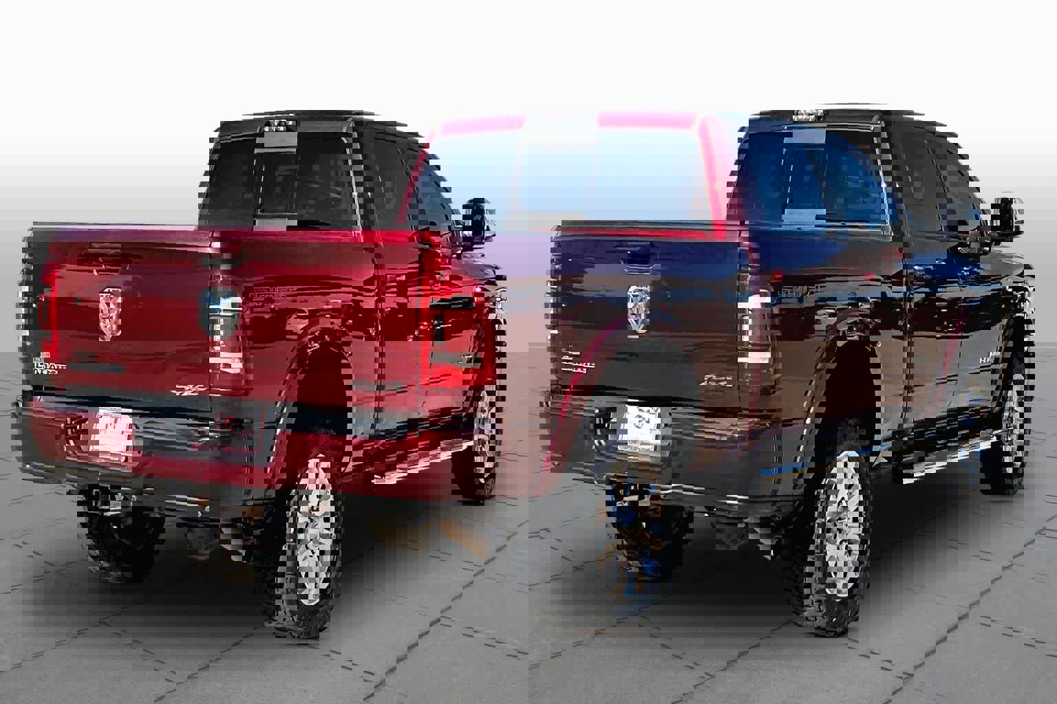 Used 2019 RAM 2500 Laramie AWD/4WD image 13