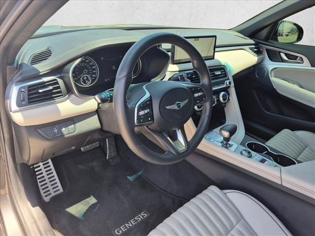 Used 2023 Genesis G70 2.0T w/ Sport Prestige Package RWD image 10