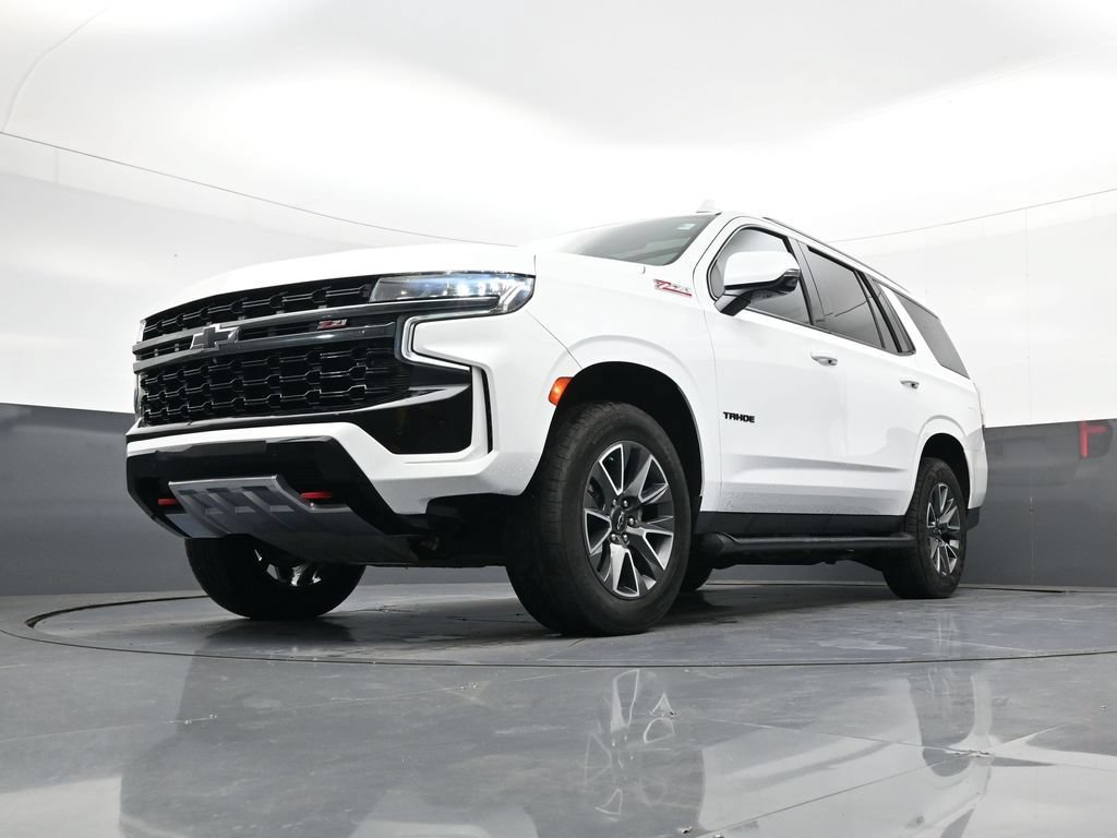 Used 2022 Chevrolet Tahoe Z71 w/ Luxury Package AWD/4WD image 22