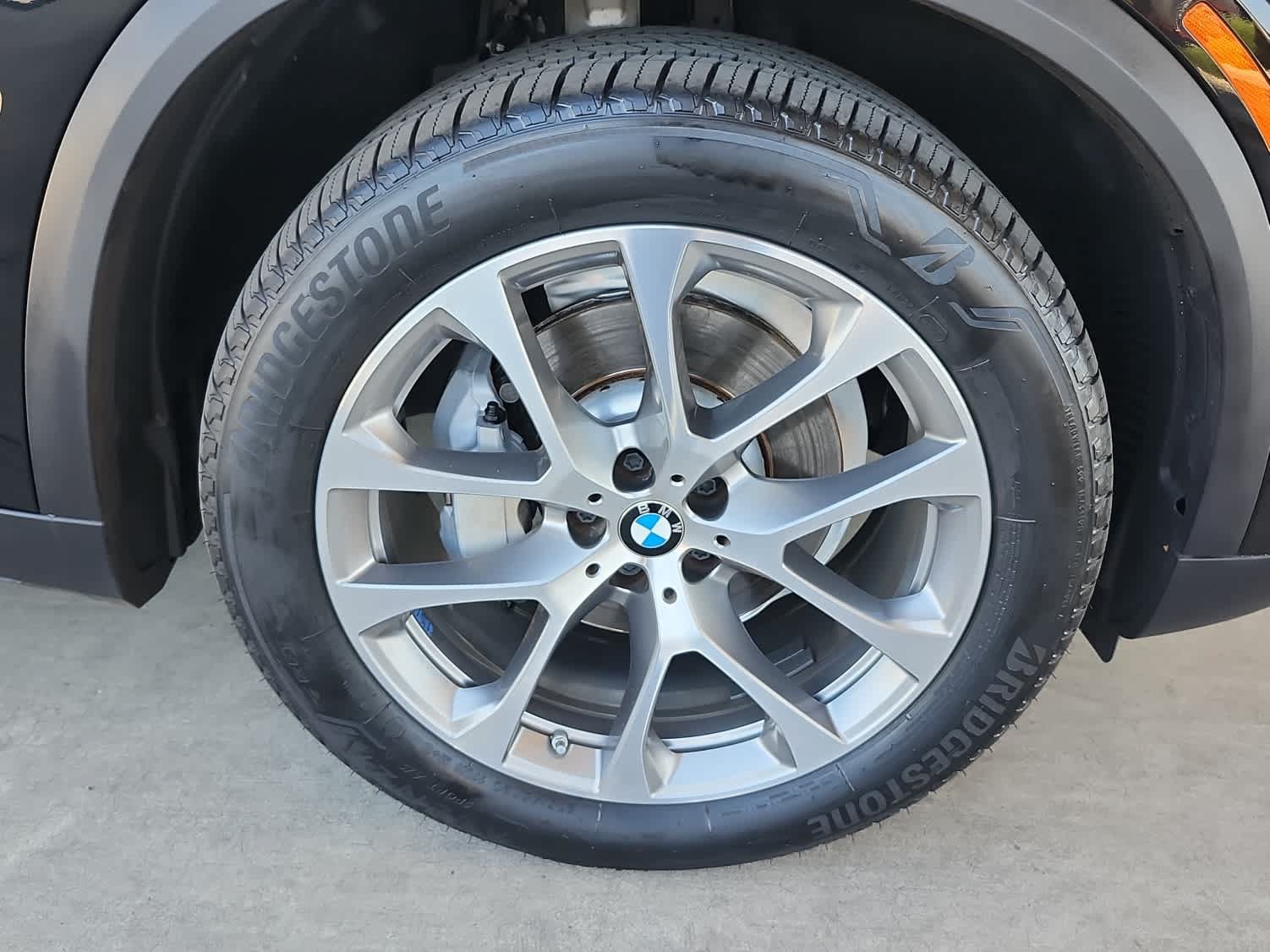 Used 2023 BMW X5 xDrive40i w/ Climate Comfort Package AWD/4WD image 8