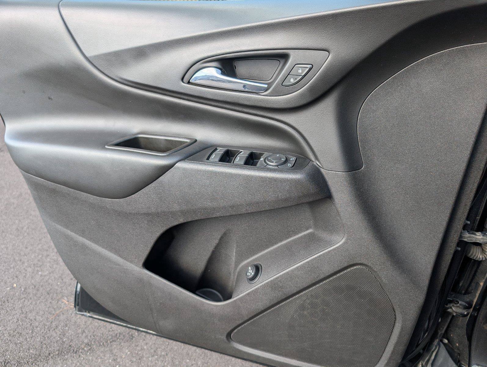 Used 2019 Chevrolet Equinox LT FWD image 15