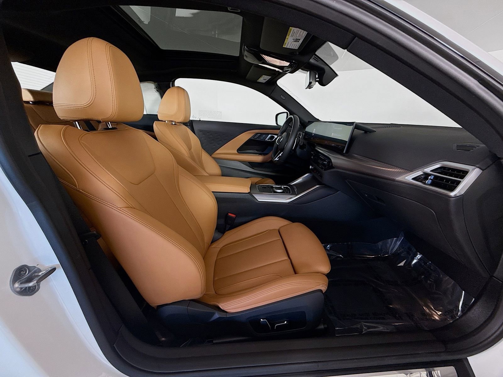 Used 2025 BMW 230i Coupe w/ M Sport Package image 29