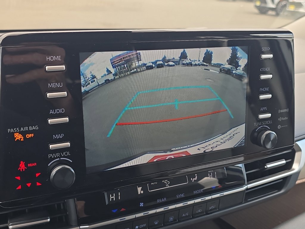 Certified 2024 Toyota Sienna LE FWD image 29