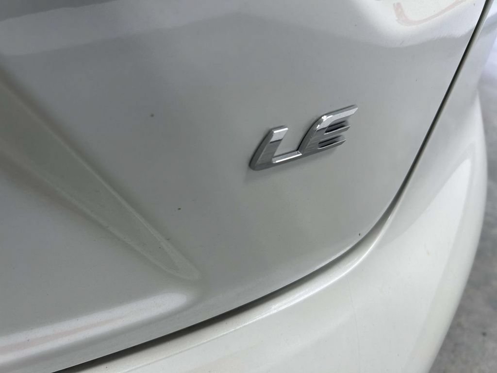 Used 2026 Toyota Corolla LE FWD image 8
