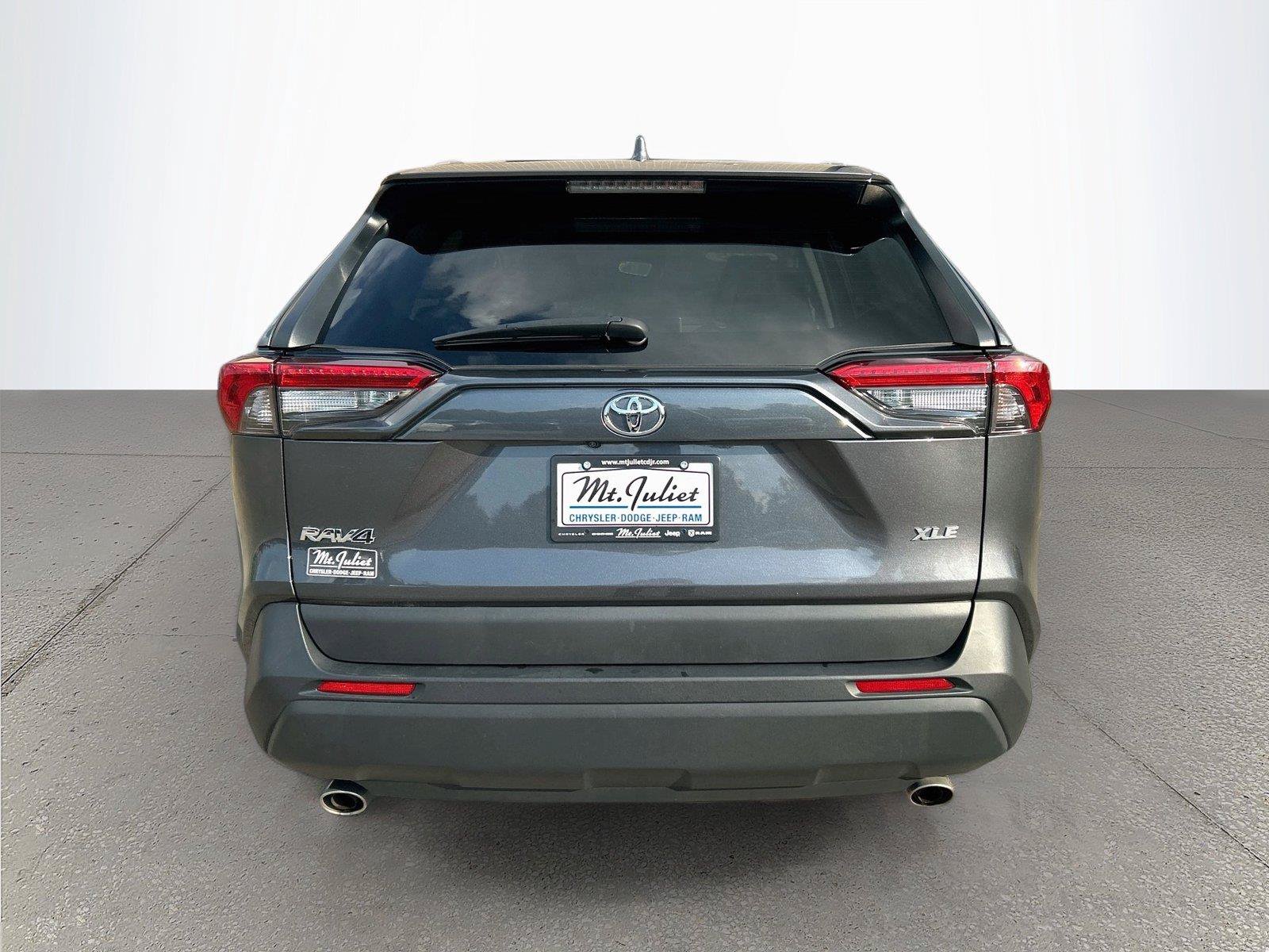 Used 2025 Toyota RAV4 XLE FWD image 5