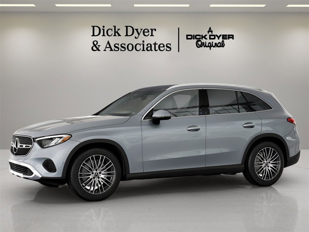 Used 2025 Mercedes-Benz GLC 300 4MATIC image 26
