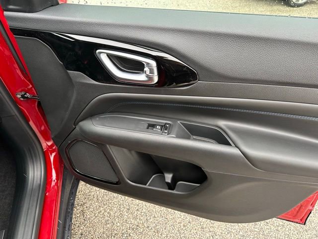 New 2026 Jeep Compass Latitude AWD/4WD image 11