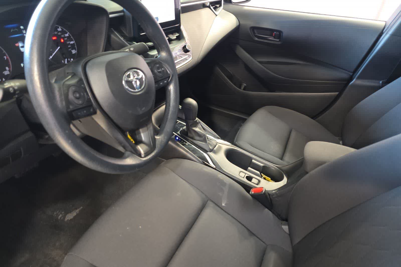 Used 2024 Toyota Corolla LE FWD image 14