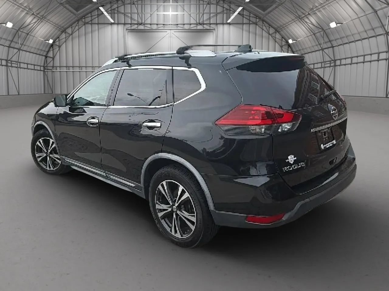 Used 2018 Nissan Rogue SL FWD image 3