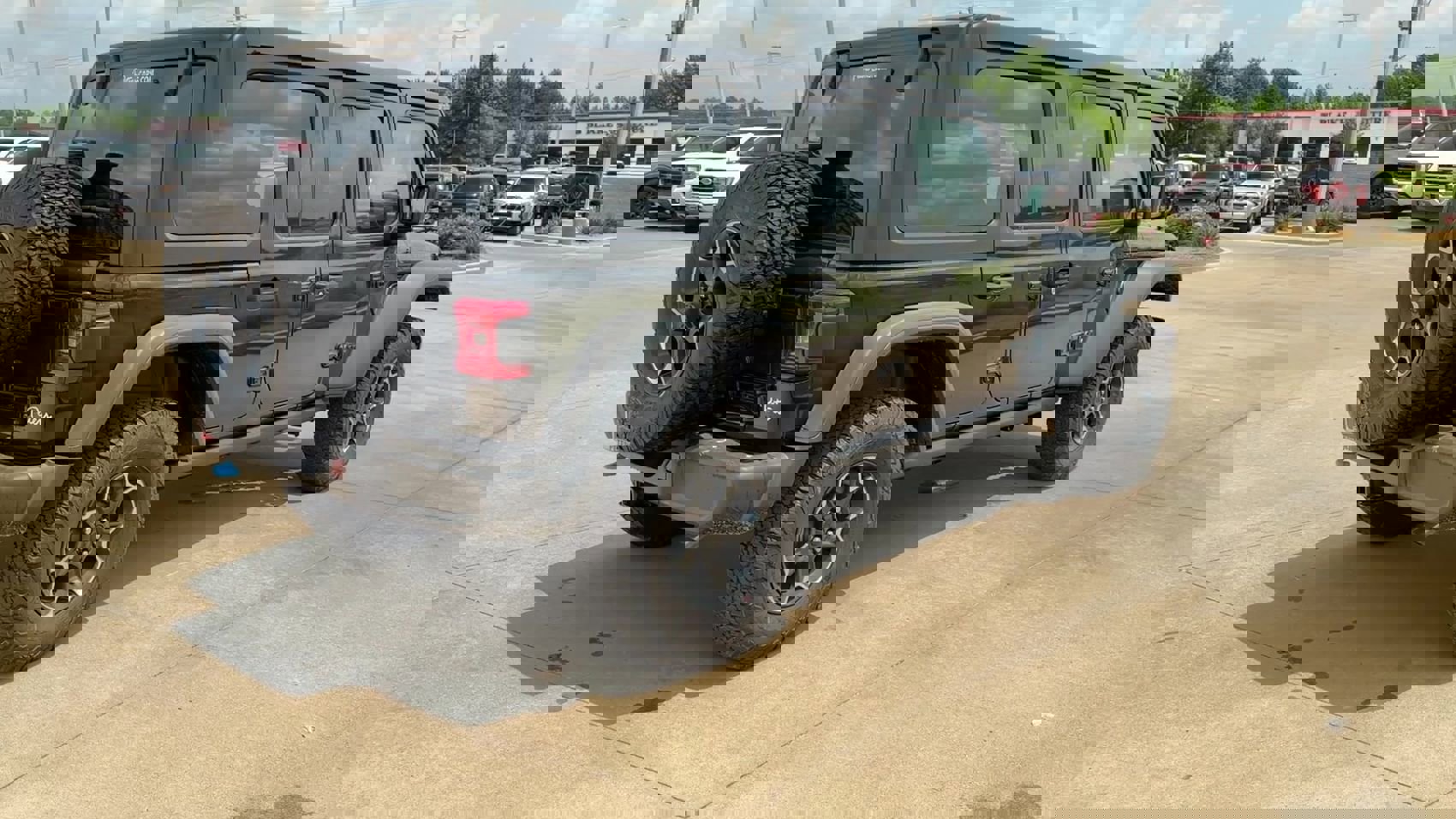 New 2023 Jeep Wrangler Rubicon w/ Cold Weather Group image 8