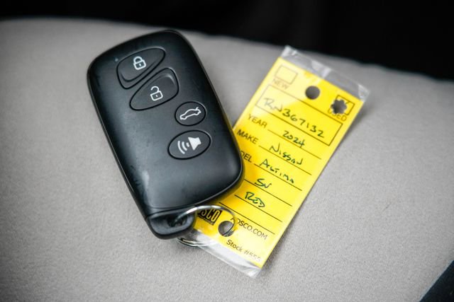 Used 2024 Nissan Altima 2.5 SV image 35