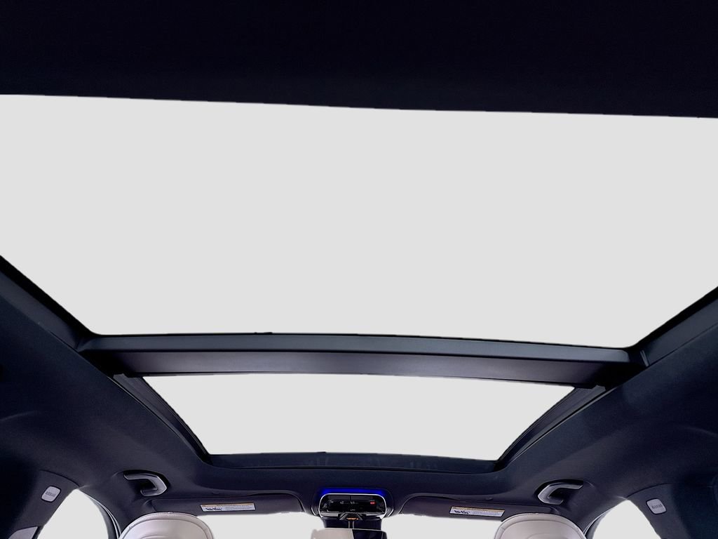 Certified 2025 Mercedes-Benz GLC 300 4MATIC image 23