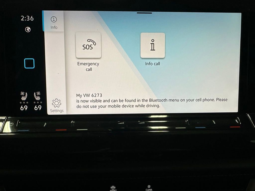 Used 2025 Volkswagen Atlas SE image 28