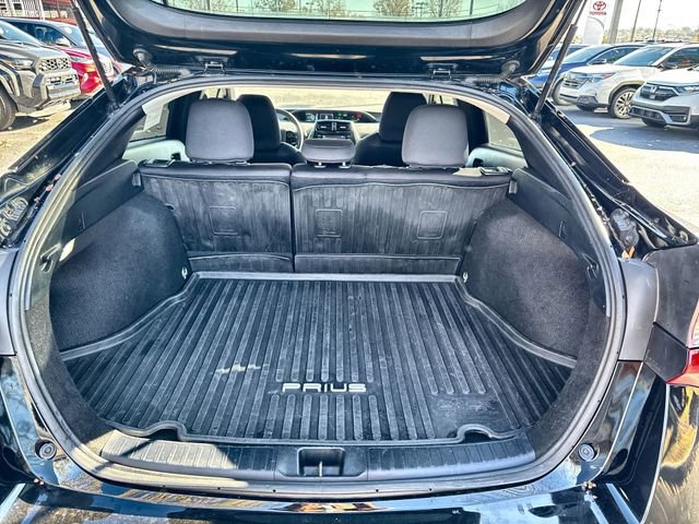 Used 2021 Toyota Prius LE image 30