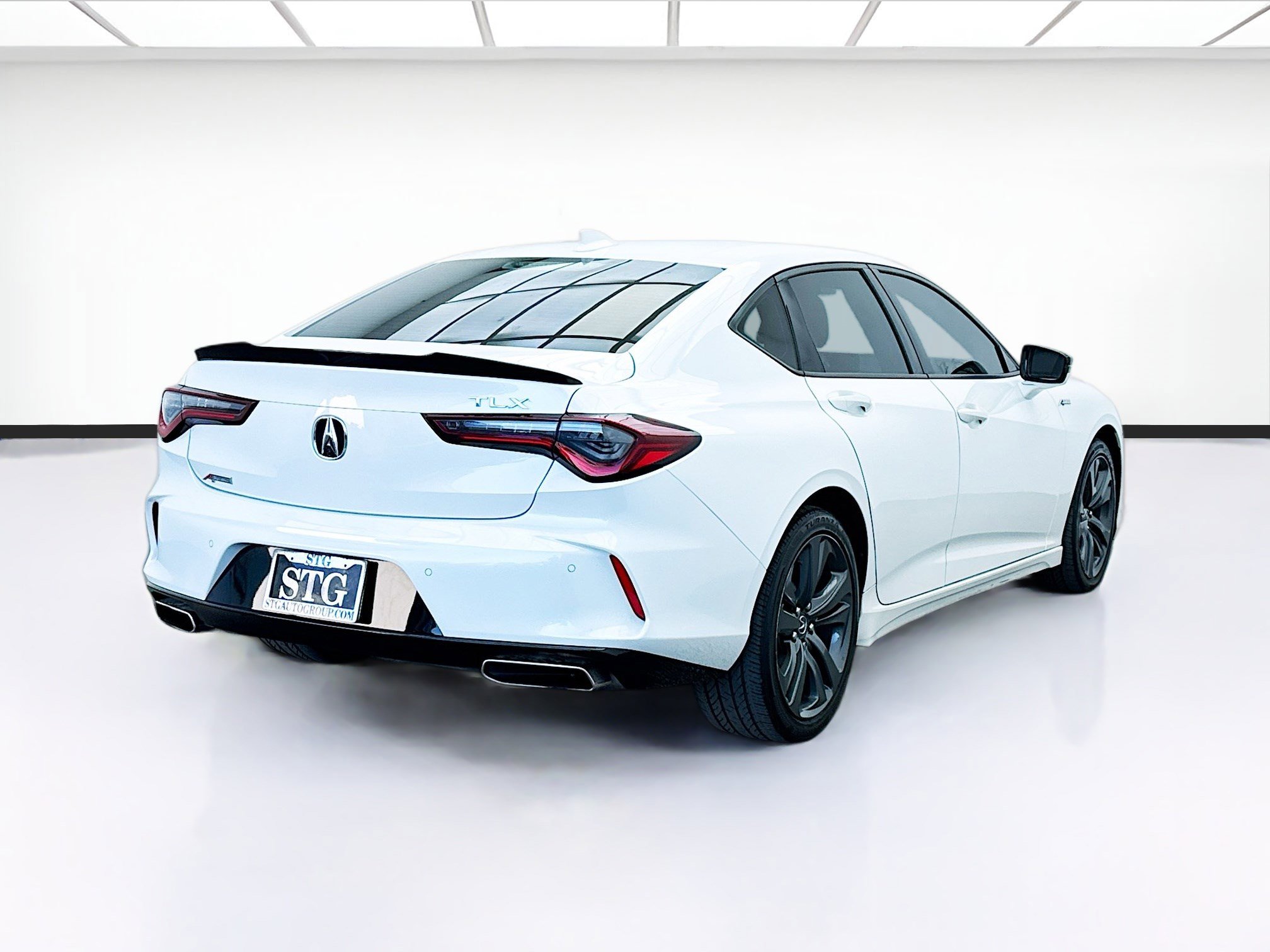 Used 2023 Acura TLX w/ A-SPEC Pkg image 4