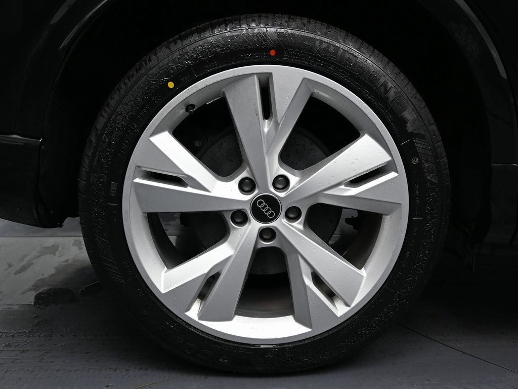 Used 2023 Audi Q4 e-tron Premium w/ Convenience Package image 14