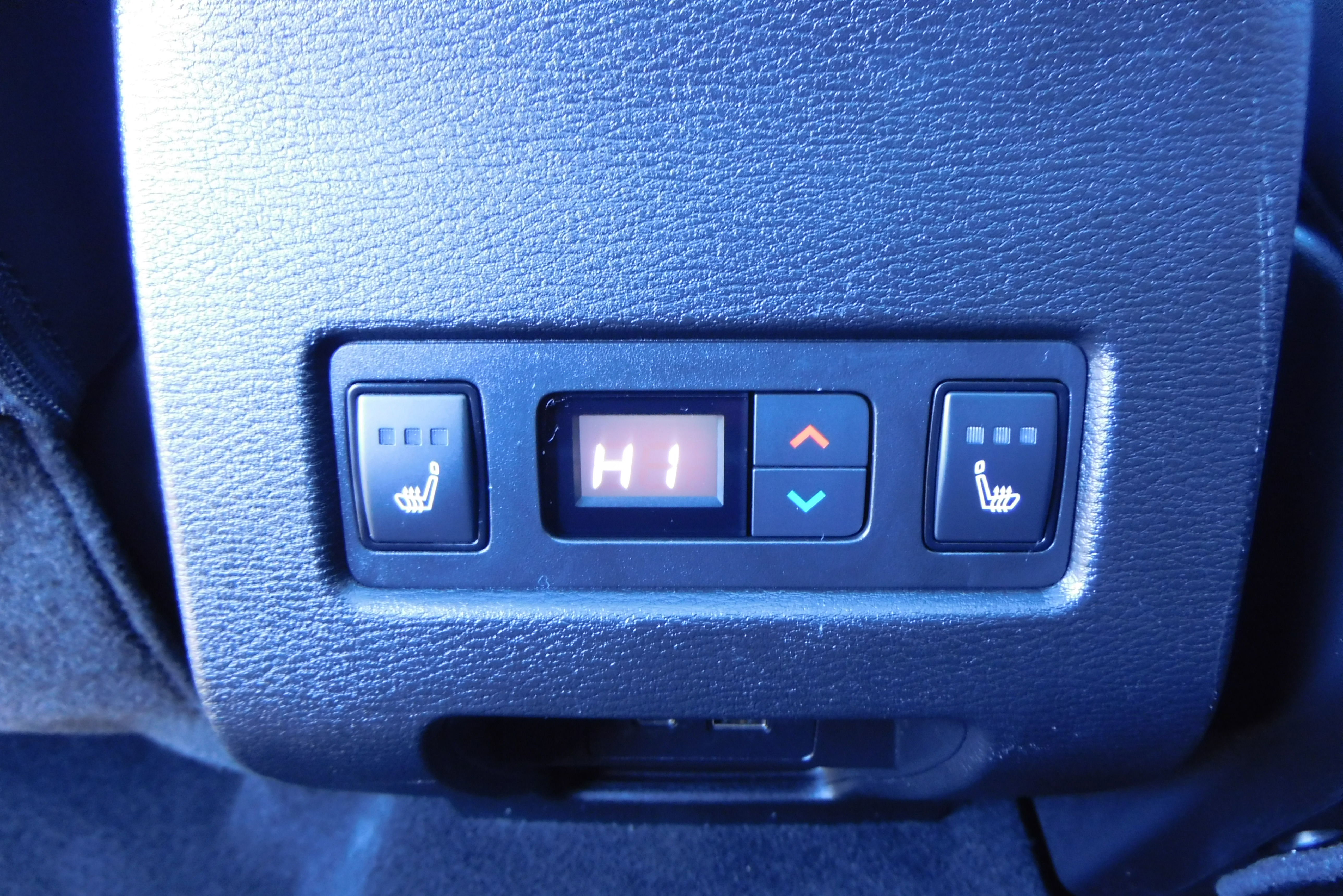 Used 2024 Mitsubishi Outlander SEL image 34