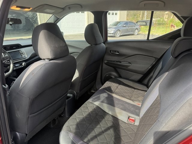 Used 2019 Nissan Kicks SV FWD image 16